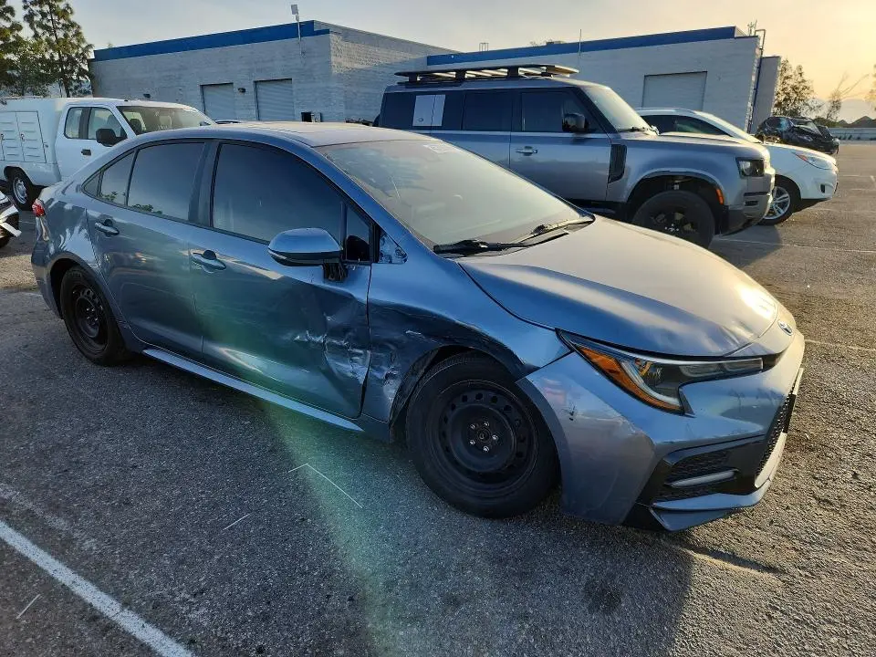 2021 TOYOTA COROLLA SE  