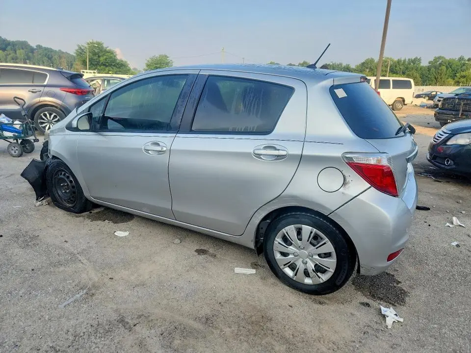 2012 TOYOTA YARIS 5-DOOR LE  