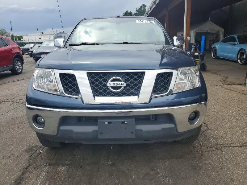 2016 NISSAN FRONTIER SL  