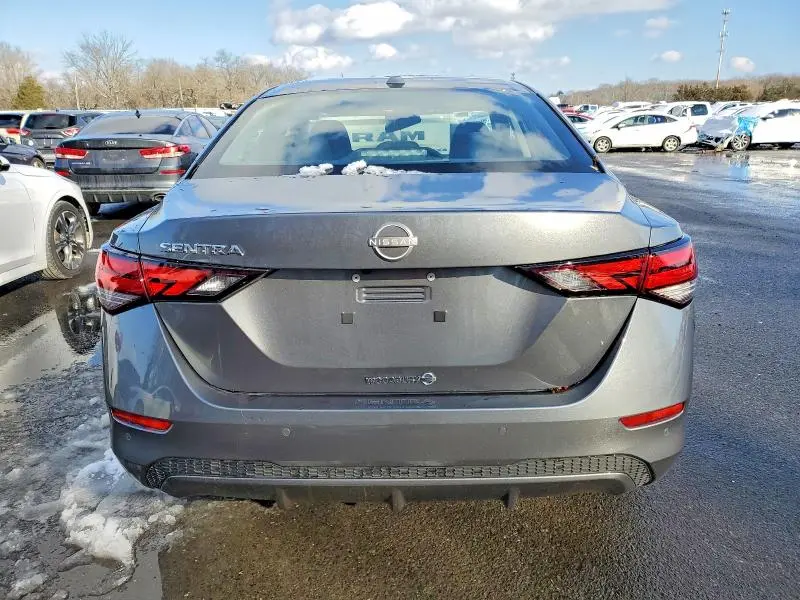 2025 NISSAN SENTRA SV  