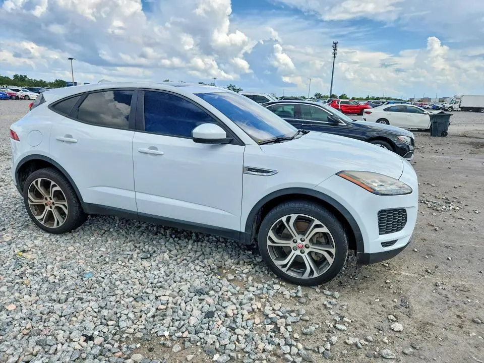 2019 JAGUAR E-PACE SE  