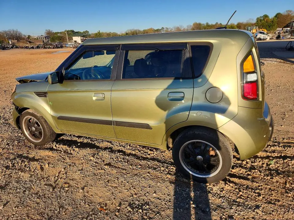 2010 KIA SOUL +  
