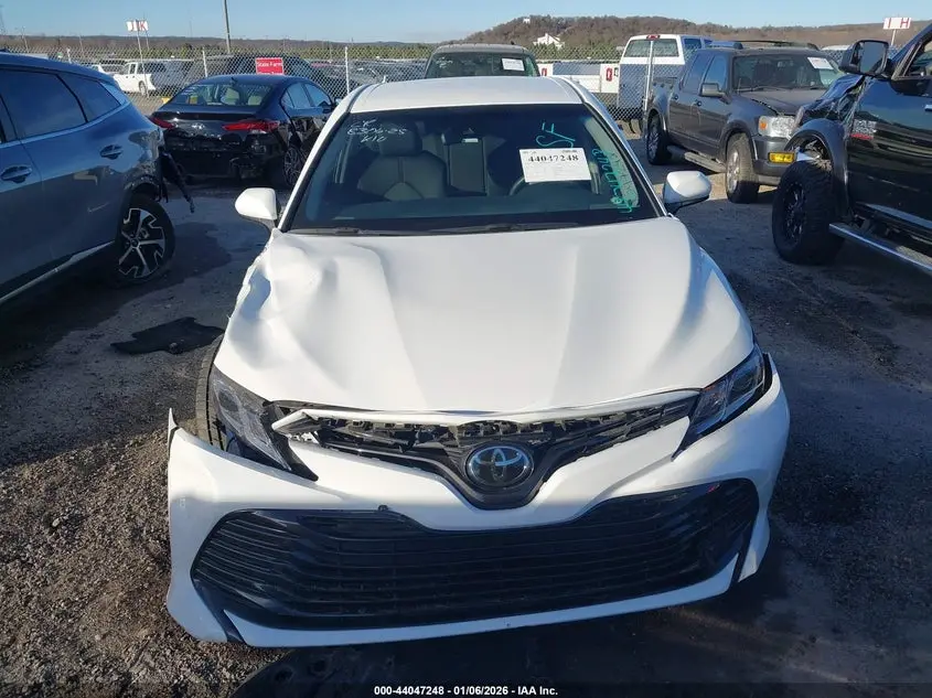 2018 TOYOTA CAMRY LE