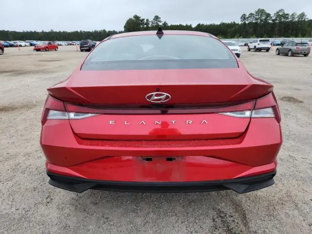 2021 HYUNDAI ELANTRA SE  