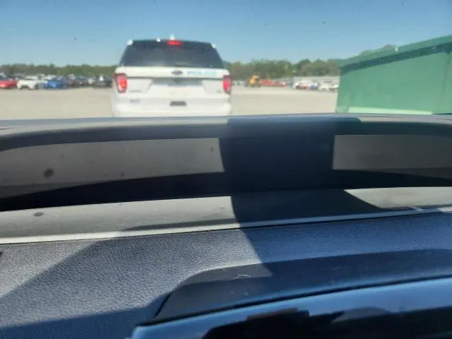 2019 TOYOTA PRIUS XLE  