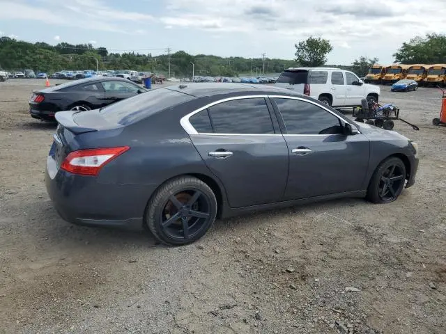 2010 NISSAN MAXIMA S  