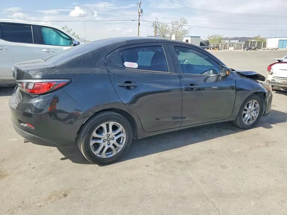 2018 TOYOTA YARIS IA BASE  