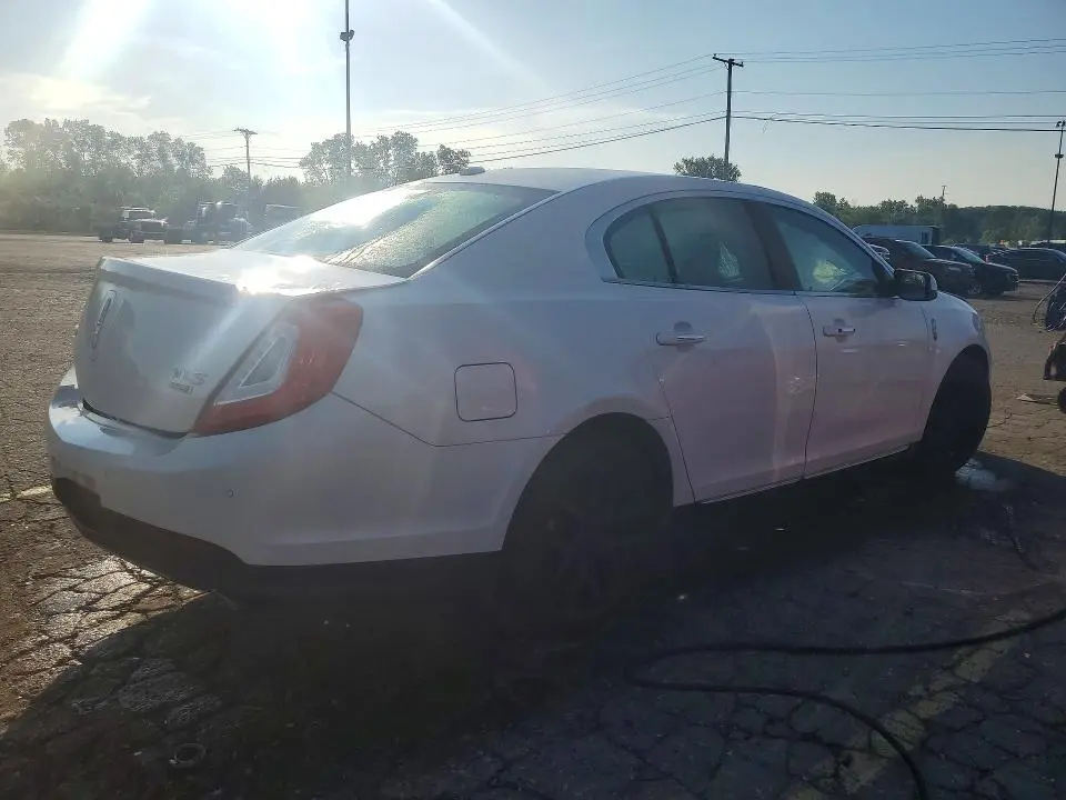 2013 LINCOLN MKS   