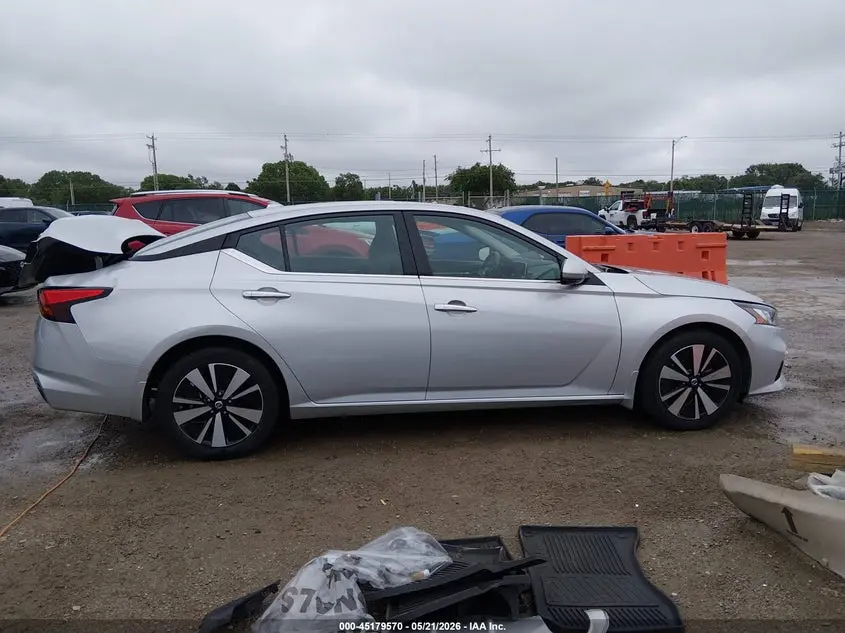 2021 NISSAN ALTIMA SV FWD