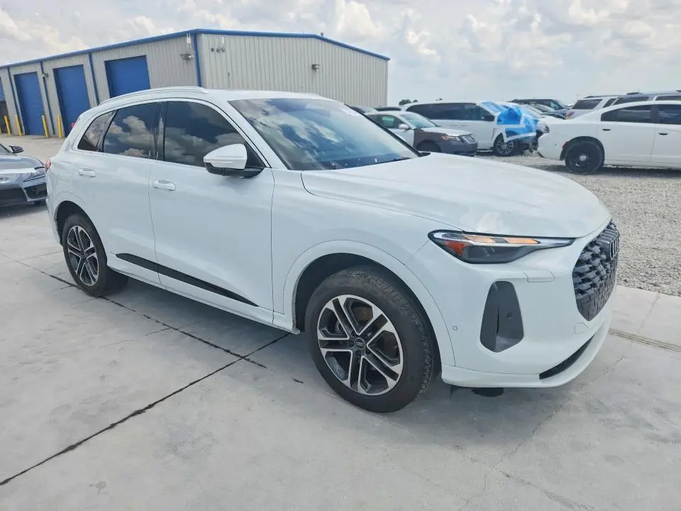 2025 AUDI Q5 PREMIUM  