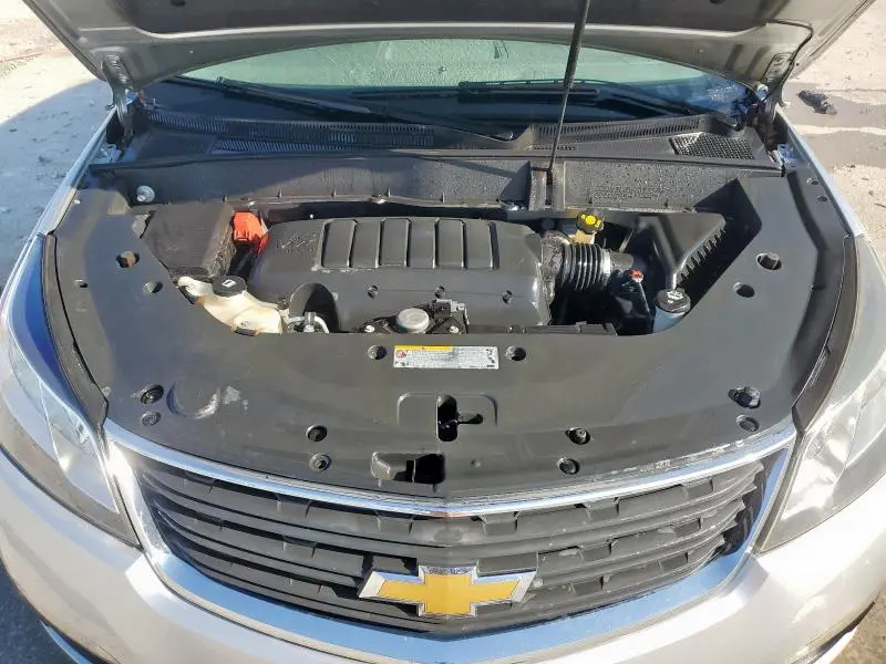 2013 CHEVROLET TRAVERSE LS  