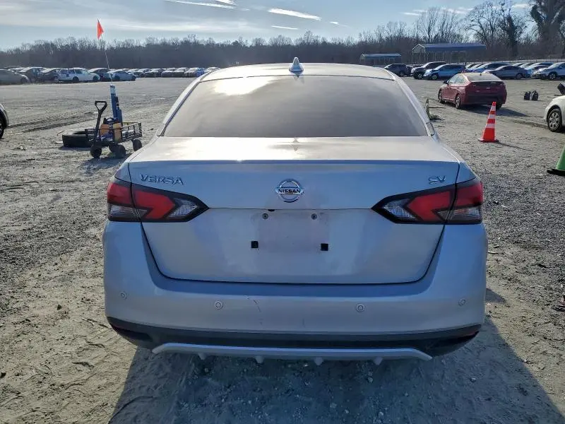 2021 NISSAN VERSA SV  