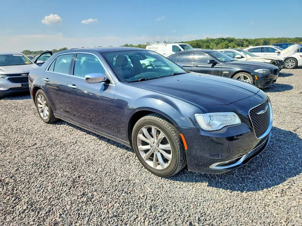 2018 CHRYSLER 300 LIMITED  