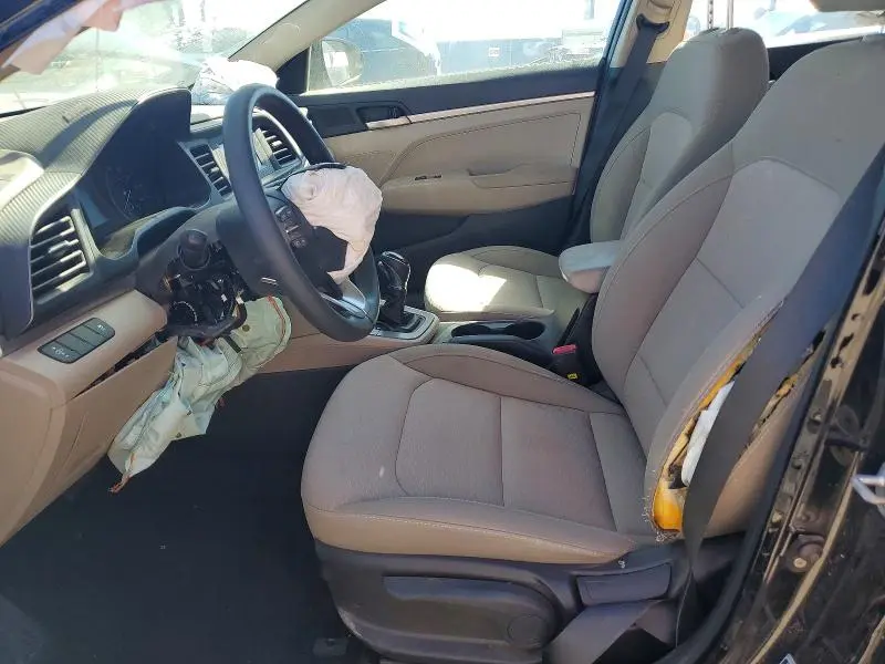 2019 HYUNDAI ELANTRA SE  