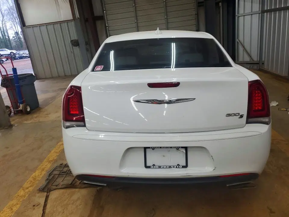 2017 CHRYSLER 300 S  