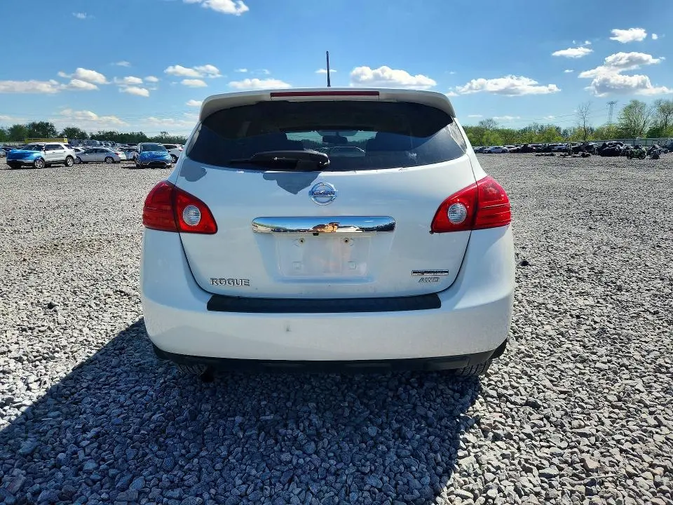2013 NISSAN ROGUE S  