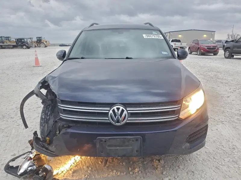 2016 VOLKSWAGEN TIGUAN S  