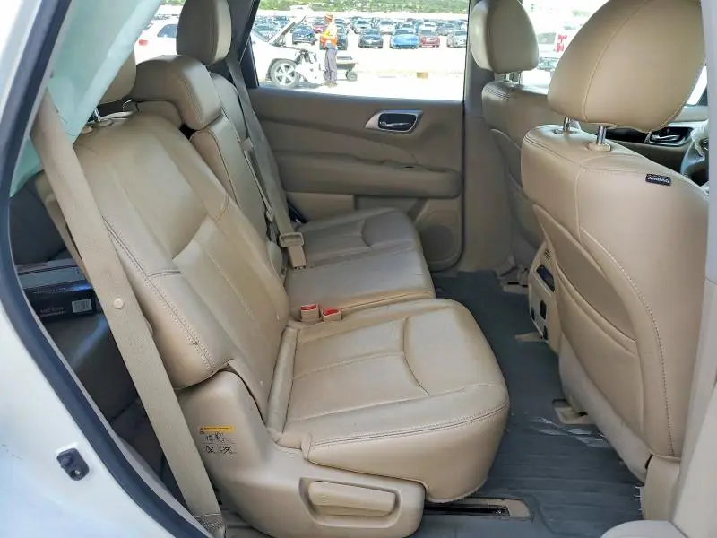 2014 NISSAN PATHFINDER SL  