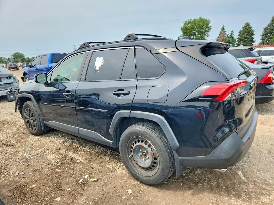 2019 TOYOTA RAV4 LE  