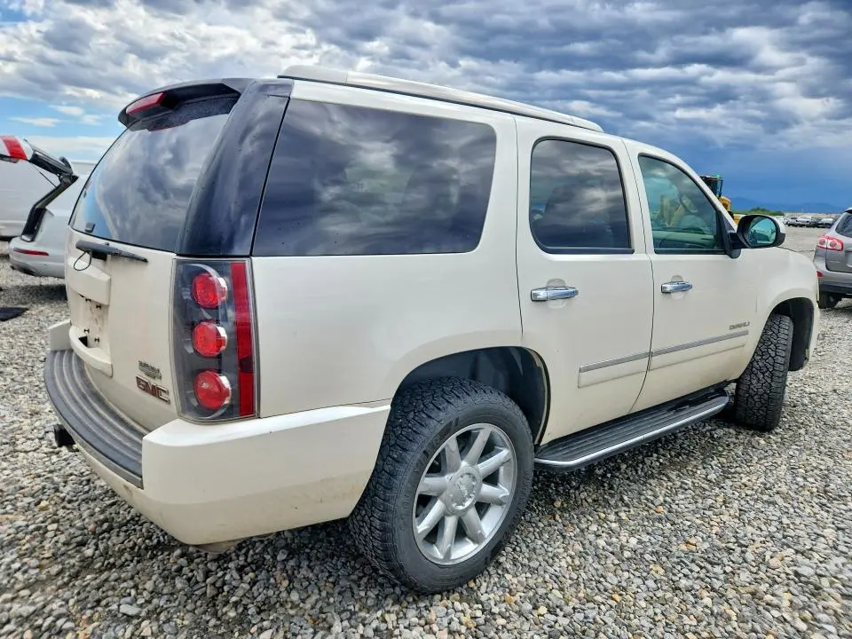 2011 GMC YUKON DENALI  