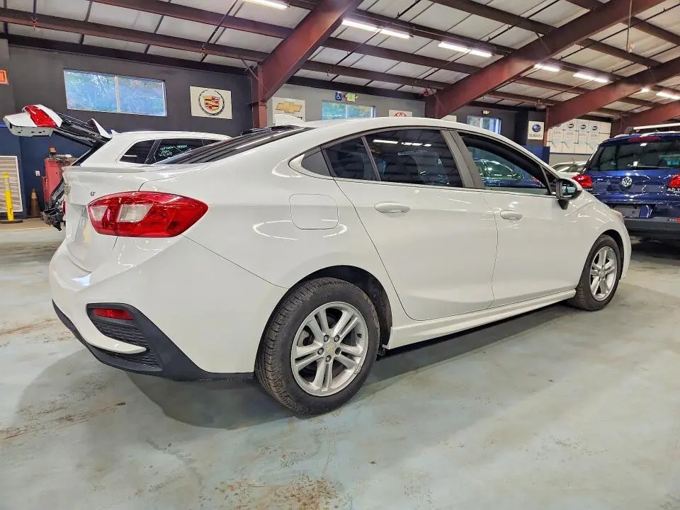 2016 CHEVROLET CRUZE LT  
