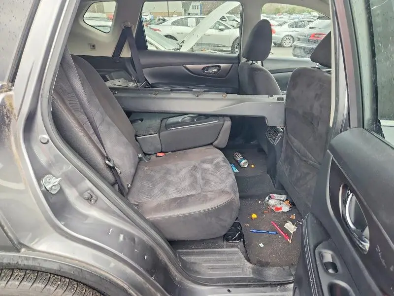 2015 NISSAN ROGUE SV  