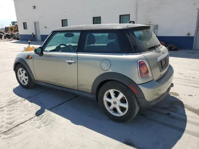 2010 MINI COOPER   