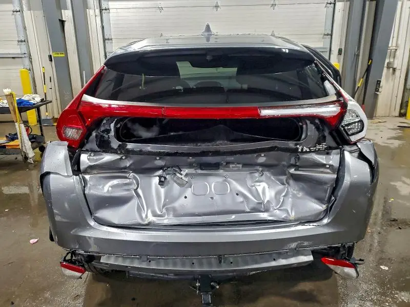 2020 MITSUBISHI ECLIPSE CROSS ES  