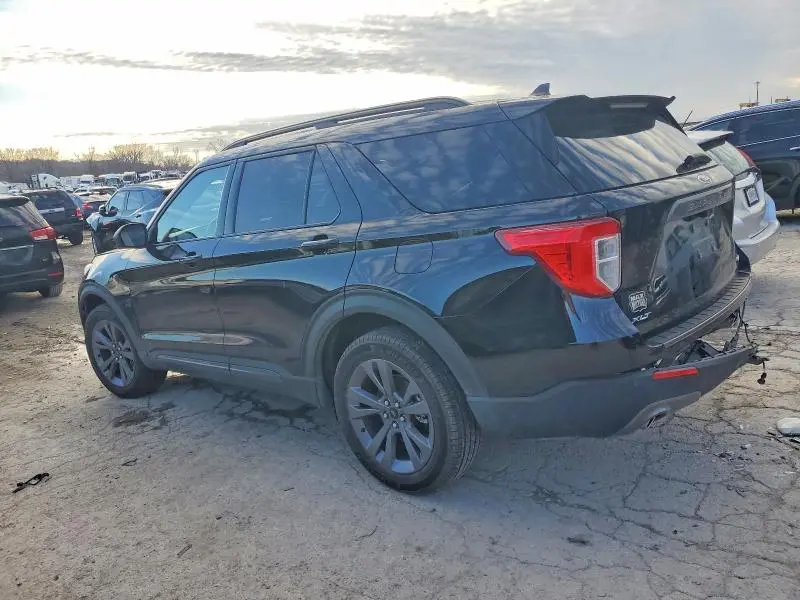 2021 FORD EXPLORER XLT  