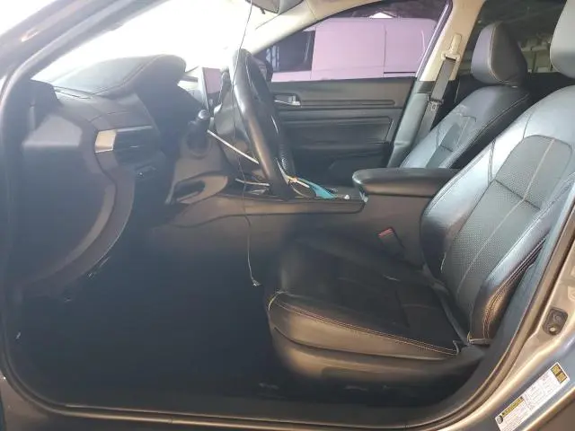 2019 NISSAN ALTIMA SR  