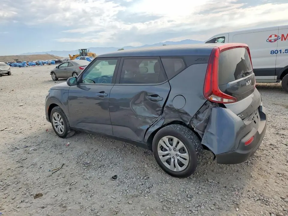 2022 KIA SOUL LX  