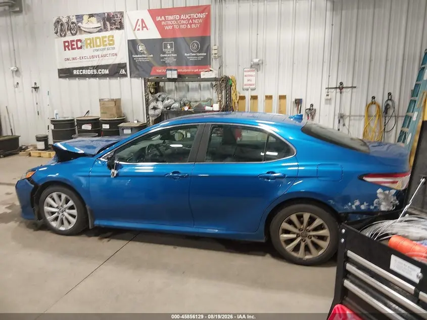 2019 TOYOTA CAMRY LE