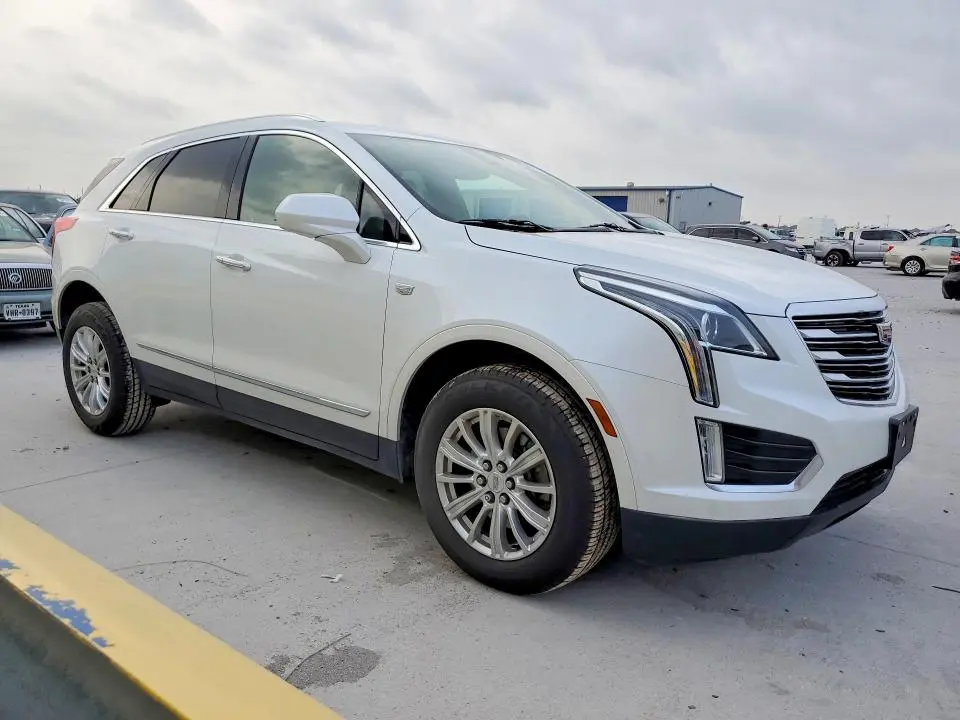 2018 CADILLAC XT5   
