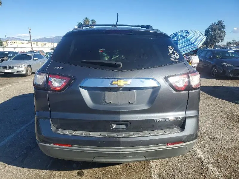 2013 CHEVROLET TRAVERSE LS  