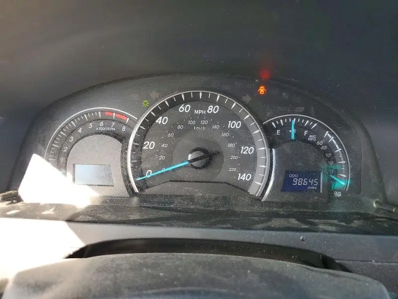 2014 TOYOTA CAMRY LE  
