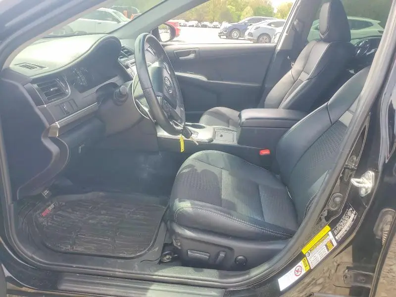 2012 TOYOTA CAMRY SE  