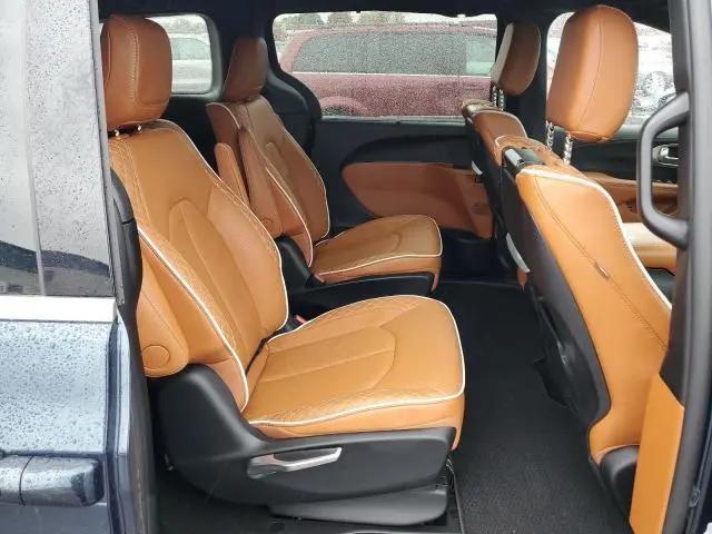 2025 CHRYSLER PACIFICA HYBRID PINNACLE  