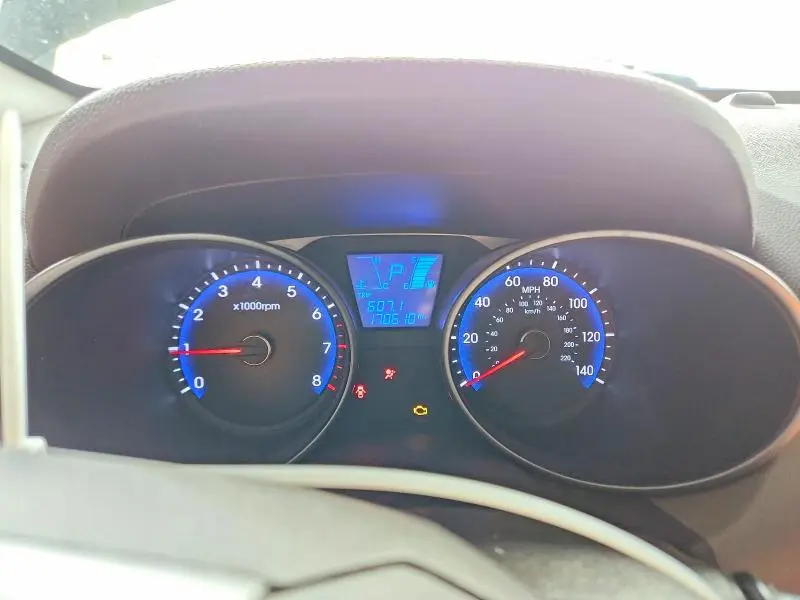2011 HYUNDAI TUCSON GLS  