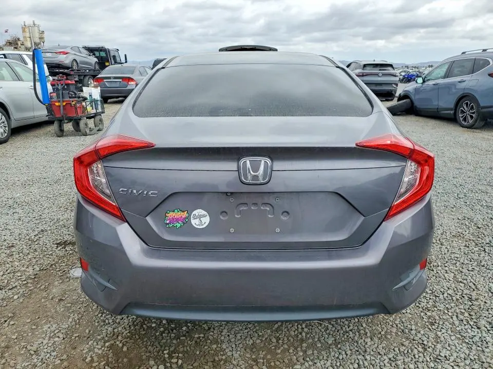 2018 HONDA CIVIC LX  