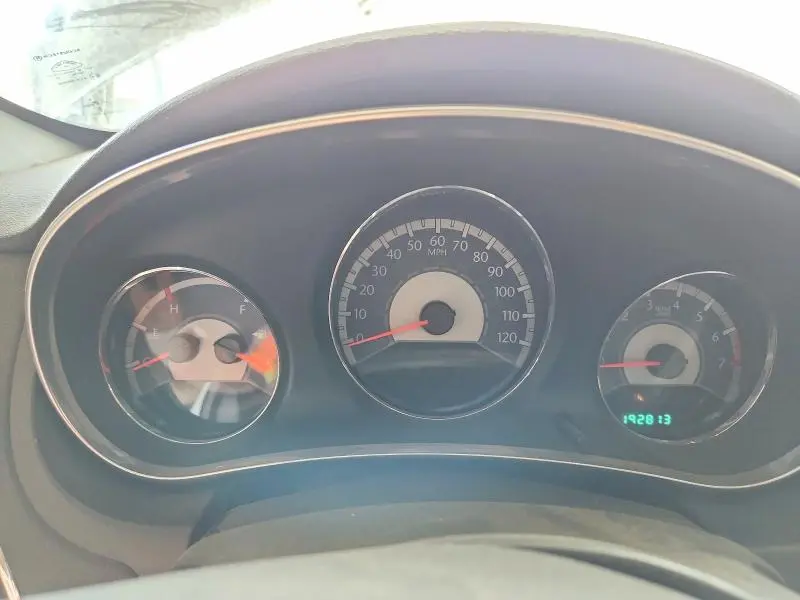 2012 CHRYSLER 200 LX  