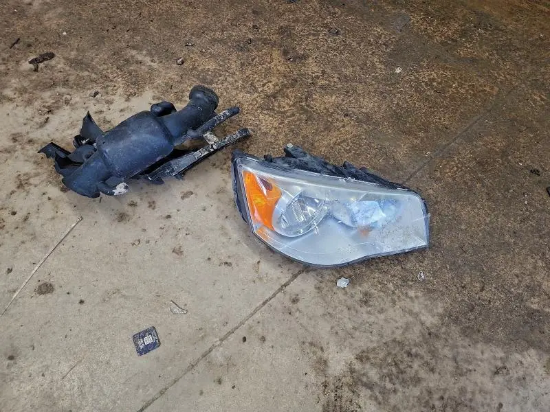 2010 CHRYSLER TOWN & COUNTRY TOURING  