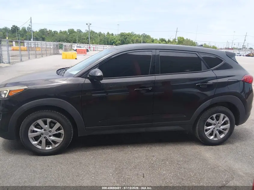 2021 HYUNDAI TUCSON SE