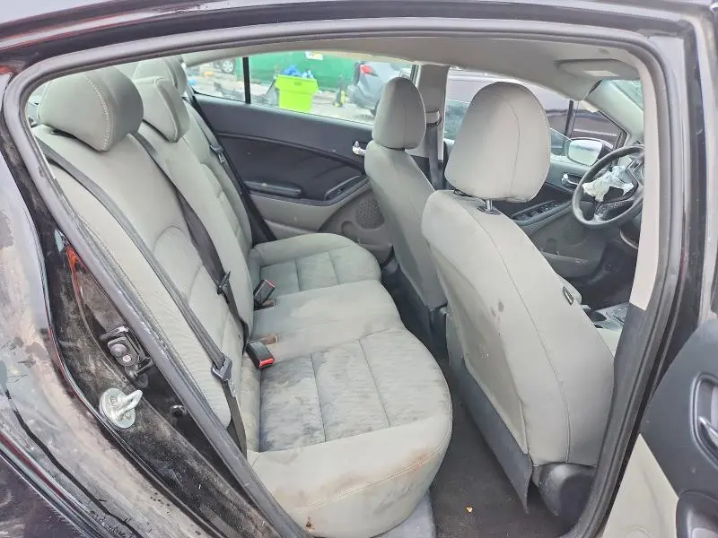 2015 KIA FORTE LX  