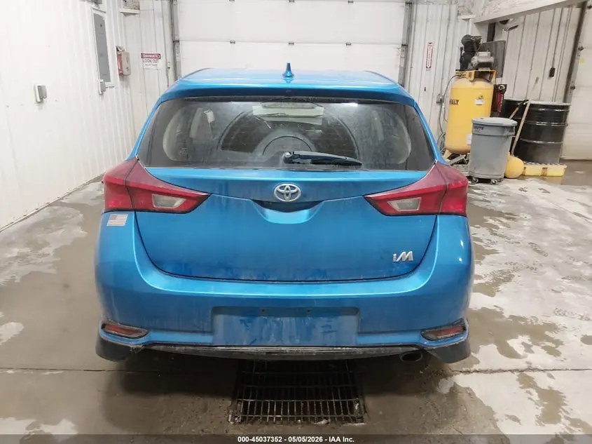 2017 TOYOTA COROLLA IM  