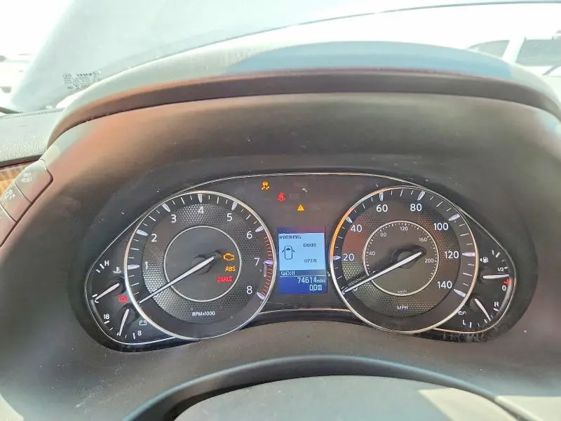 2017 NISSAN ARMADA SV  