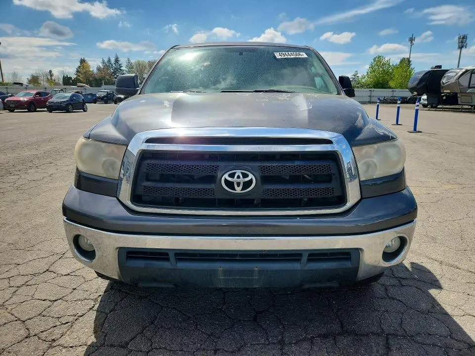 2011 TOYOTA TUNDRA DOUBLE CAB SR5  