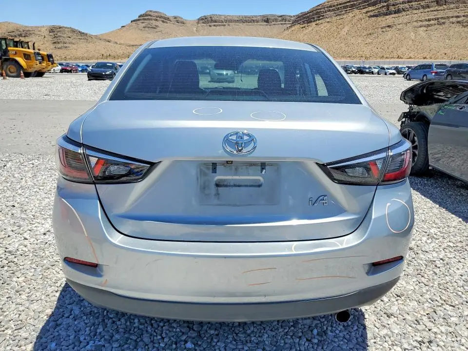 2018 TOYOTA YARIS IA BASE  