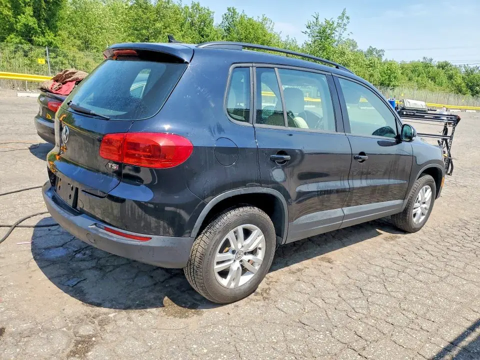 2017 VOLKSWAGEN TIGUAN S  