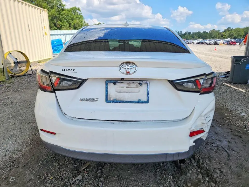 2019 TOYOTA YARIS LE  