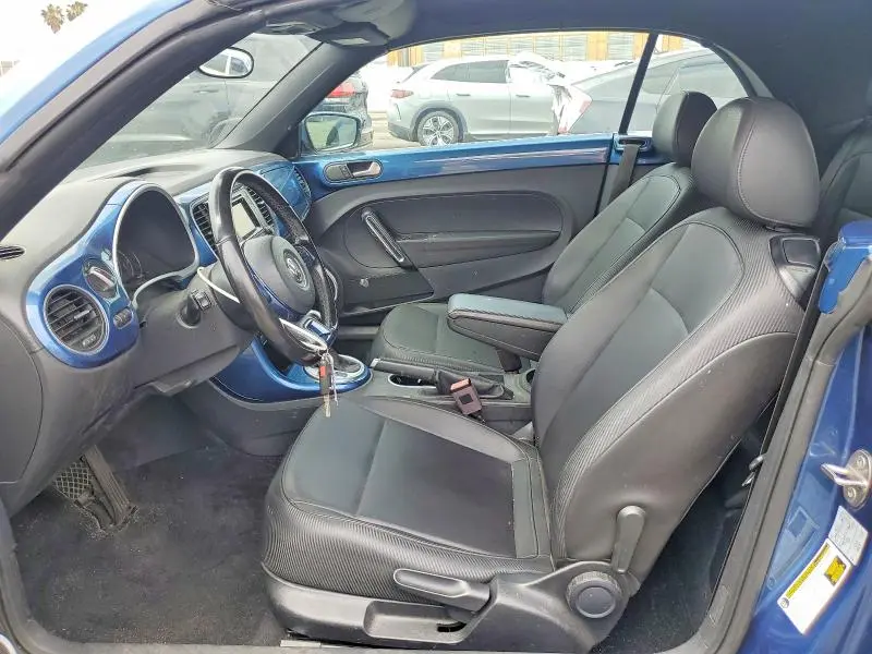 2018 VOLKSWAGEN BEETLE S  